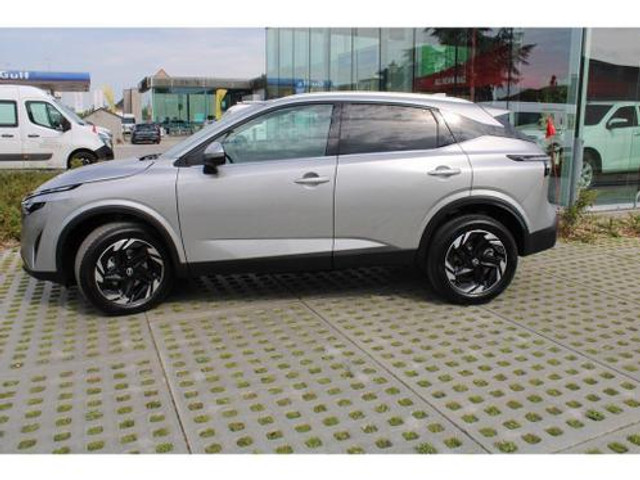 Nissan QASHQAI Mild-Hybrid 140pk M/T N-Connecta + Glass Roo
