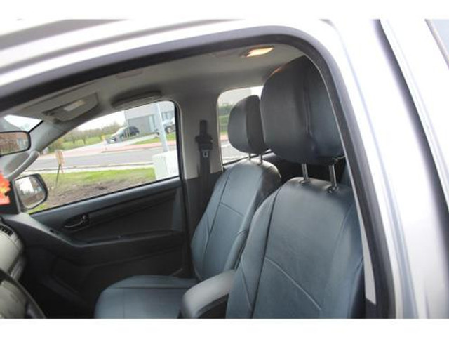 Isuzu D-Max Double Cab L Force Edition + Hardtop